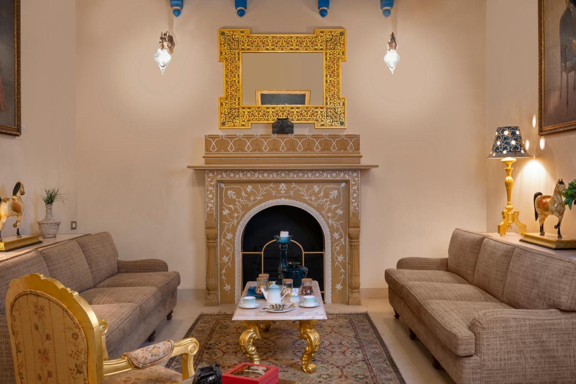 Gaj Kesri Hotel Биканер Екстериор снимка