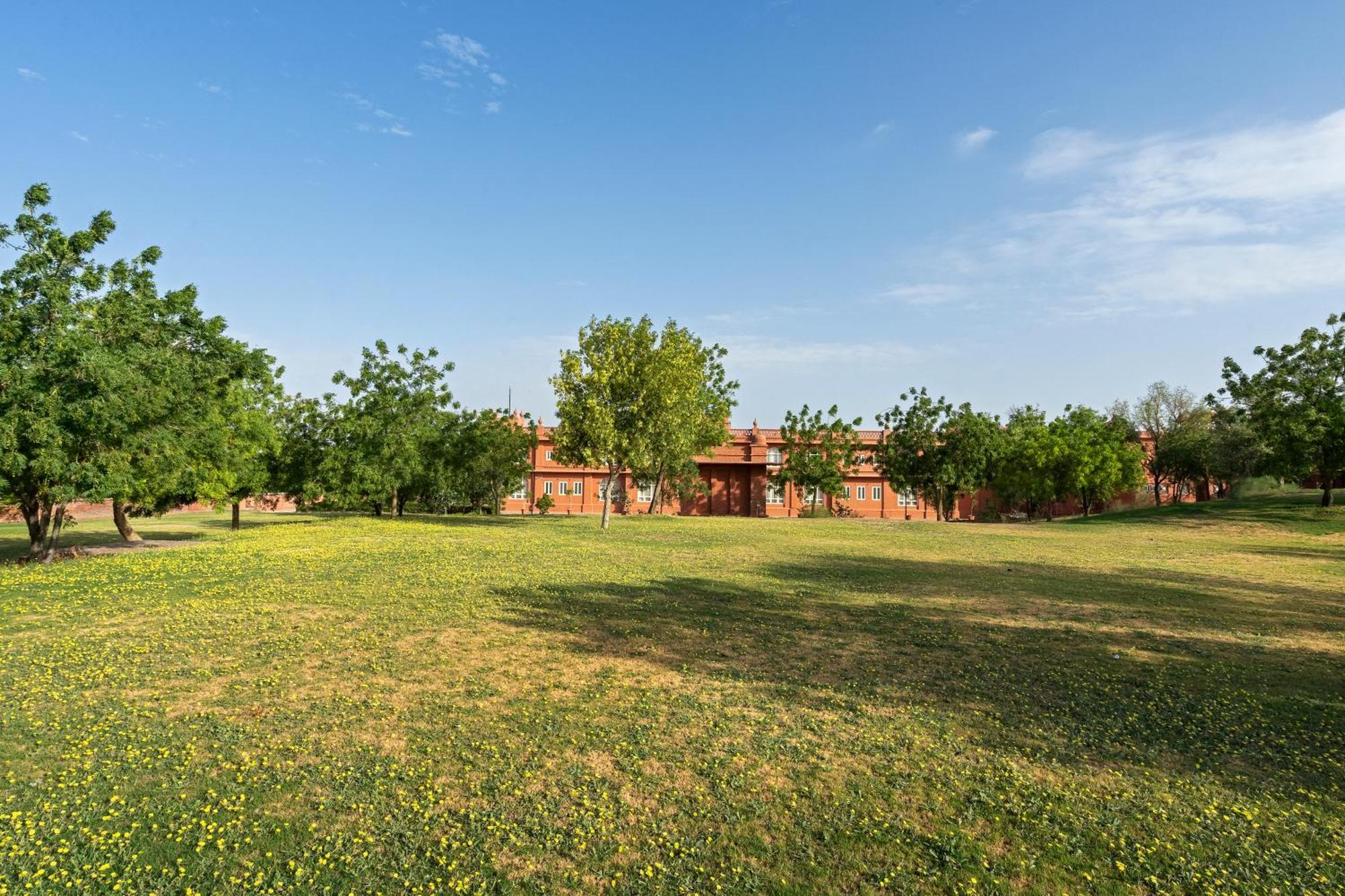 Gaj Kesri Hotel Биканер Екстериор снимка